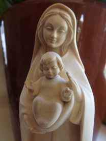 statue de la vierge à l'enfant en tilleul