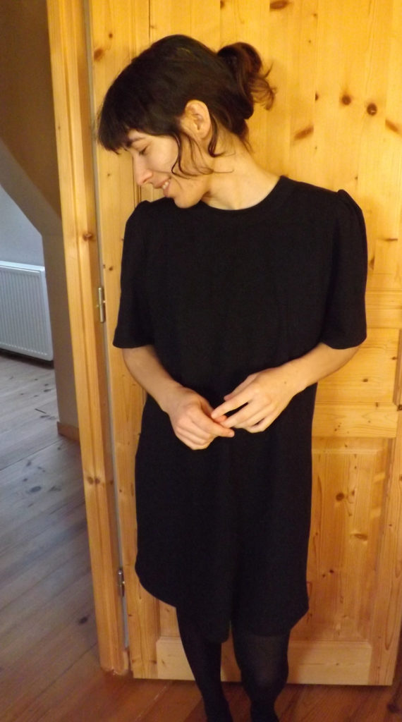 la petite robe noire made in france 570x1024 - La Petite Robe Noire par Lemahieu - Made in France